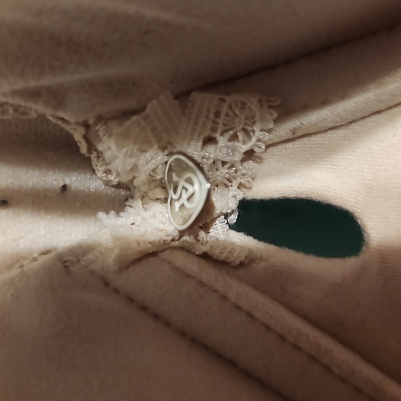 Victoria secret body by victoria lined perfect coverage 36DD - Picture 2 of 6